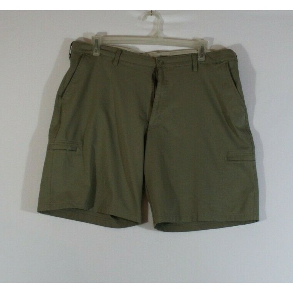 Champion Golf Shorts stretch light Olive green Mens Size 40